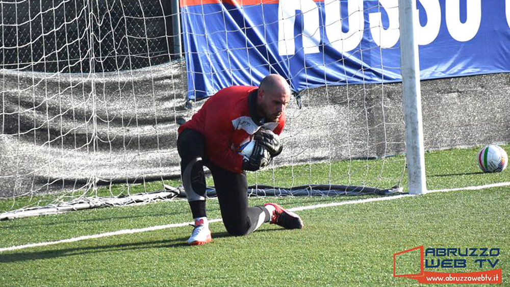 Il club rossonero punta sul portiere lancianese Di Vincenzo