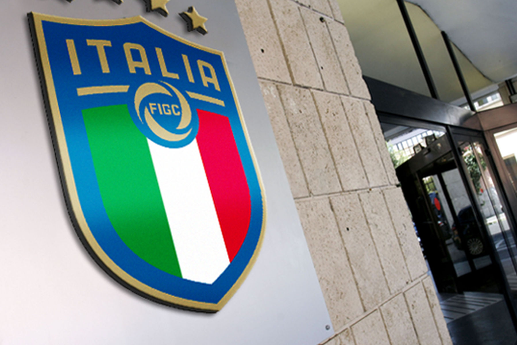 Linee guida della Figc per ripartire: subito i calendari e ristori per i protoccolli